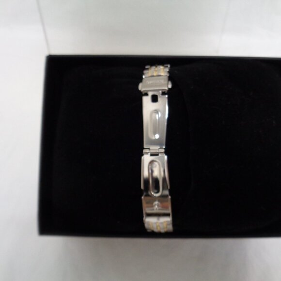 SEIKO Solar Women's Watch Two-Tone Silver & Gold Stainless Steel - Picture 5 of 8